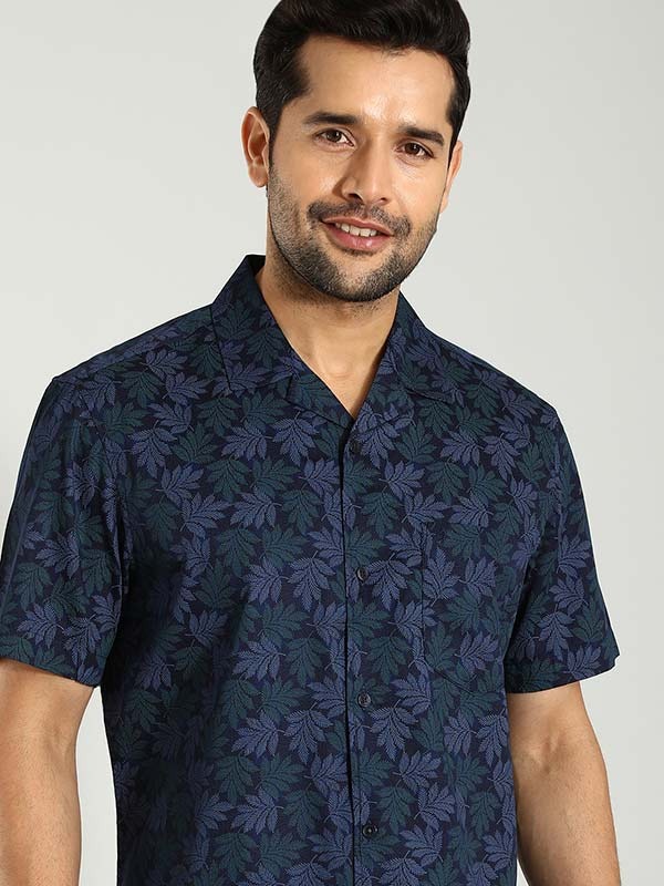 Indian Terrain Men's Regular Fit Half Sleeve Tropical Print Navy Shirt